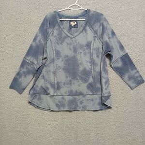 Cupio Blue Tie-Dye Sweatshirt Size 1X Plus Size V-Neck Round Hem Fall Winter